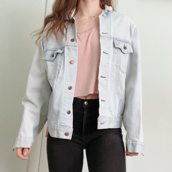 ❌SOLD — LEVI’S Oversized Denim Jacket - Picture 5 of 7